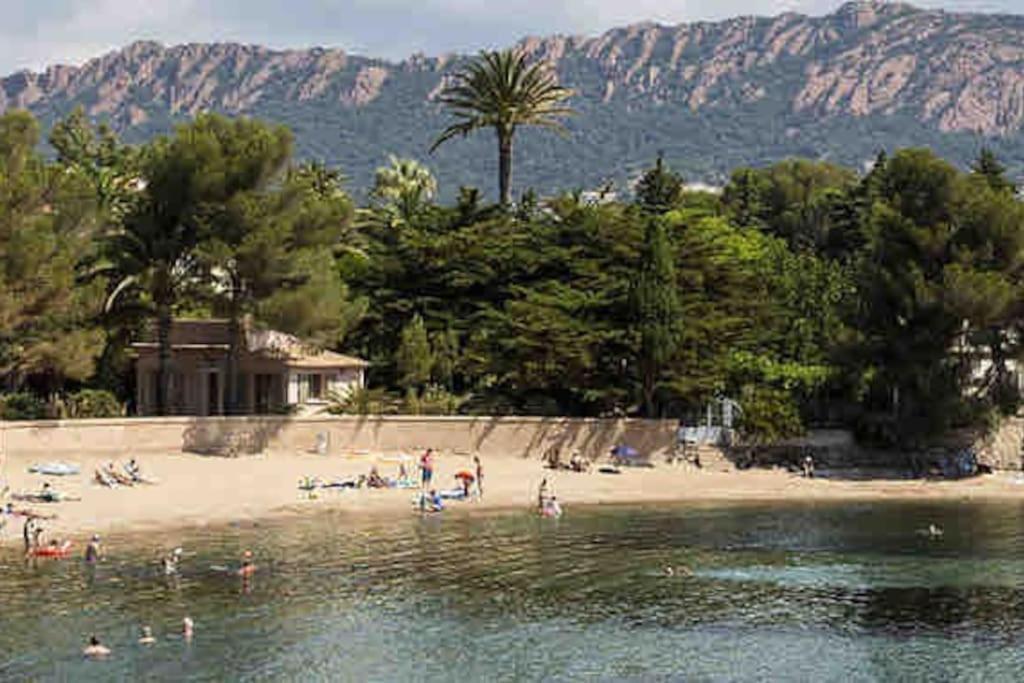 Boreal 4 Pax Bord De Mer Apartman Saint-Raphaël Kültér fotó